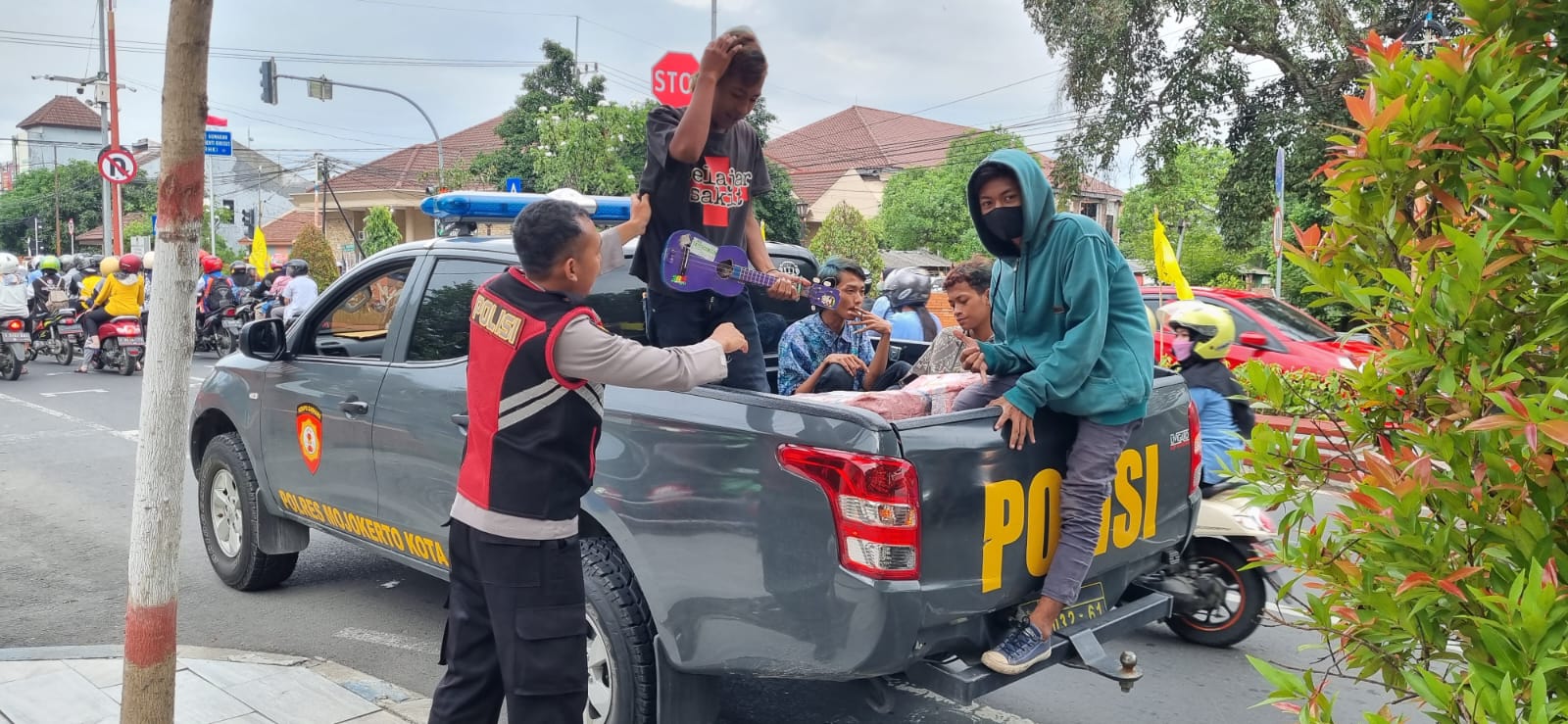 296e52fd-4bb9-453f-91c8-ed2f9cf17bb3