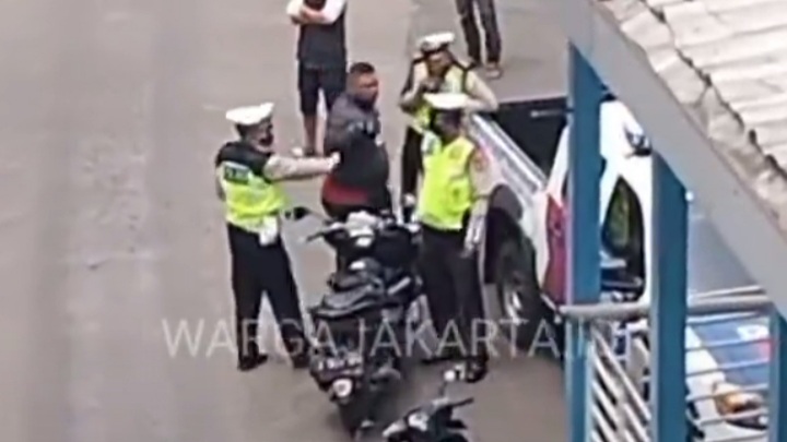 45742727f3dcbdb6d95ac894ea1eea76abb3b70e659a8c58541c025b85a1063c.0