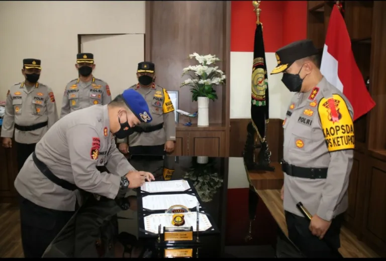 530654f3424f70f3216583f109b7786a2b7eee8429ad3cd3dd6254689bace388.0