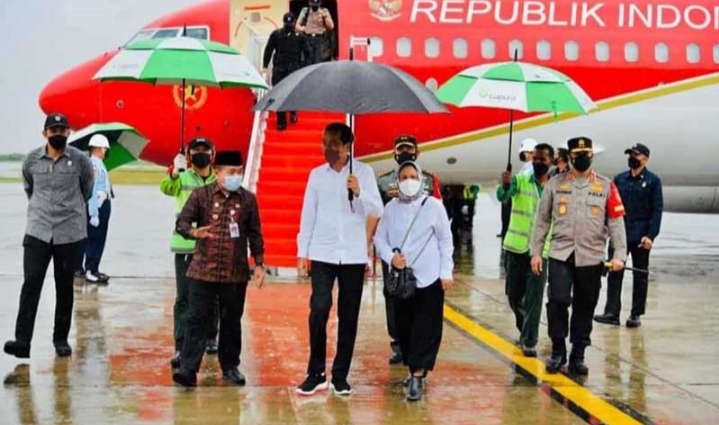 6c475b9d4cbc3c3672a7bab81fd31f3b31b06c7759b32a316105c4a45e11063d.0