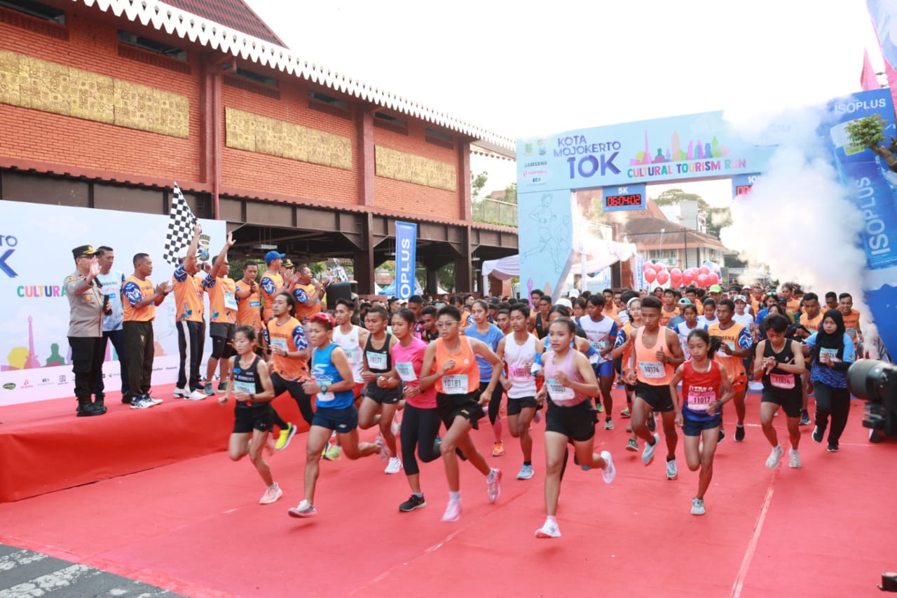 6d0f21b7-4f02-42f5-870d-25296940cc74