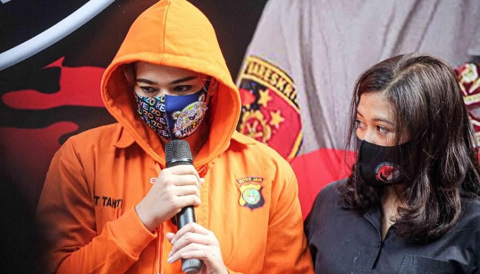 7b9bdf348967faebc4a5f59e45a1f88b-cathrine-wilson-bodoh-tg