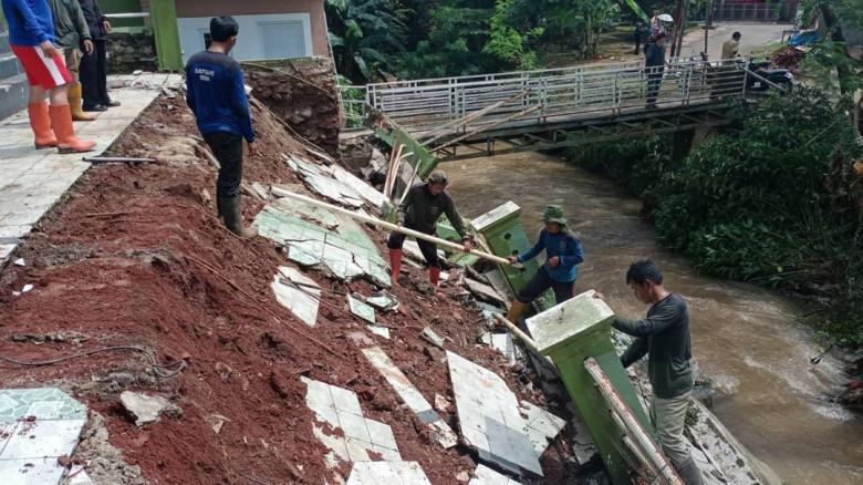 9134-0-7caaf90853214586dbcd35c924daf6b7