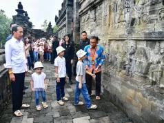 Jokowi dan Keluarga Berlibur ke Candi Borobudur