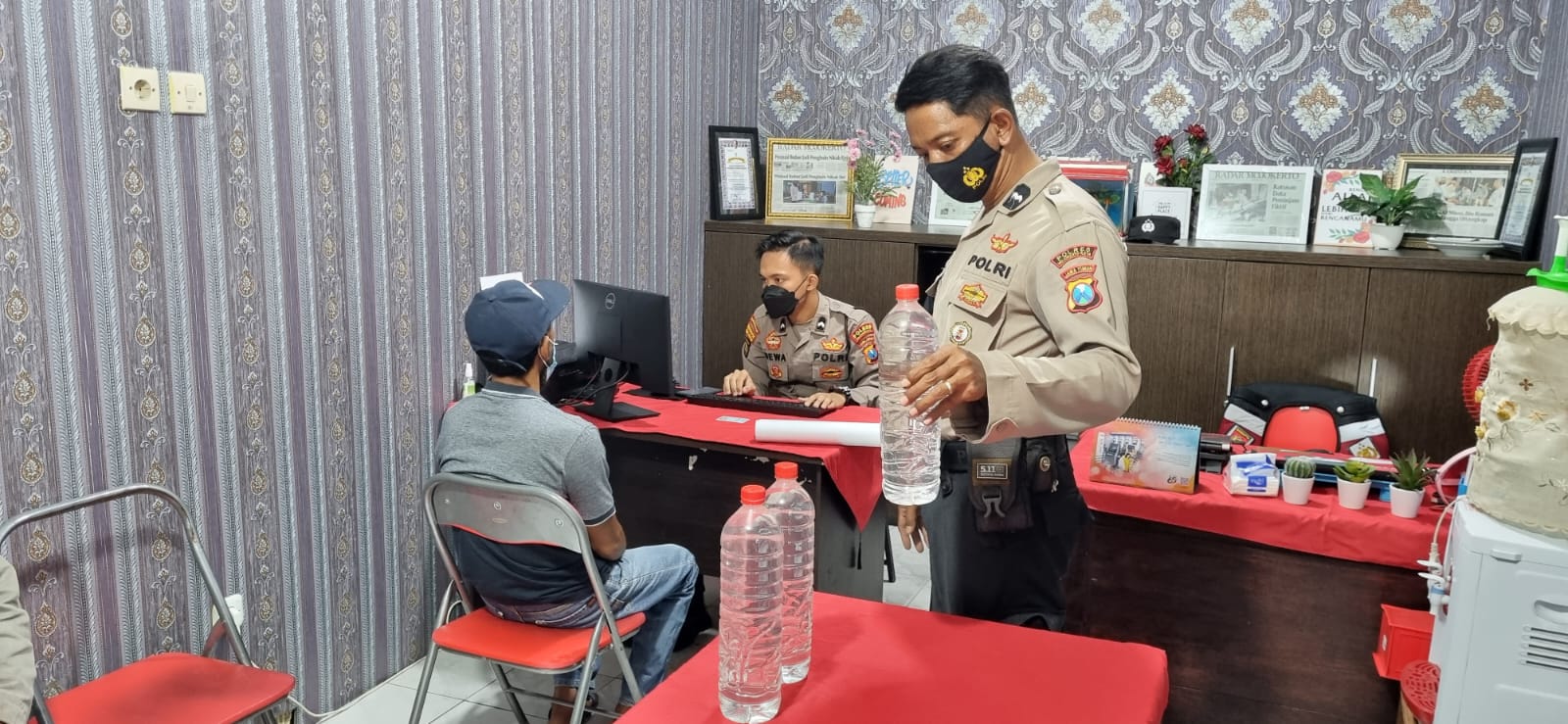 9b271641-59c8-4c06-9a5e-4b4df3338de1