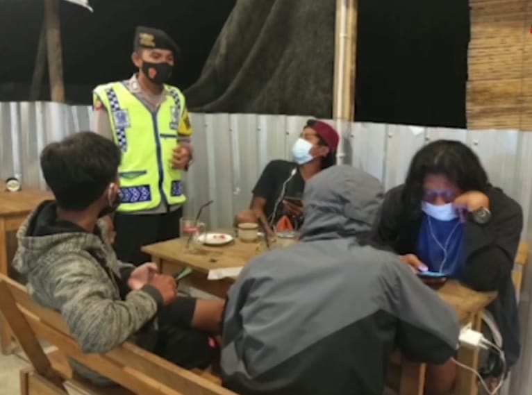 9ffc7520-b433-4565-9027-5a54a38d757c