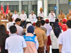 Presiden Jokowi Resmikan Rehabilitasi dan Rekonstruksi Bandara Mutiara Sis Al-Jufri Presiden Jokowi meresmikan rehabilitasi dan rekonstruksi Bandara Mutiara Sis Al-Jufri di Palu, Jateng, Rabu (26/03/2024). (Foto: Humas Setkab/Jay) Read more: https://setkab.go.id/presiden-jokowi-resmikan-rehabilitasi-dan-rekonstruksi-bandara-mutiara-sis-al-jufri/