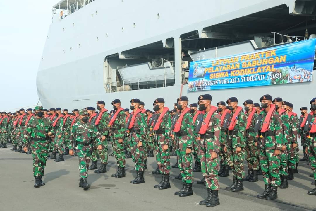 Kas Koarmada II Hadiri Pelepasan Lattek Wira Jala Yudha Ke-14 Tahun 2021 Siswa Kodiklatal