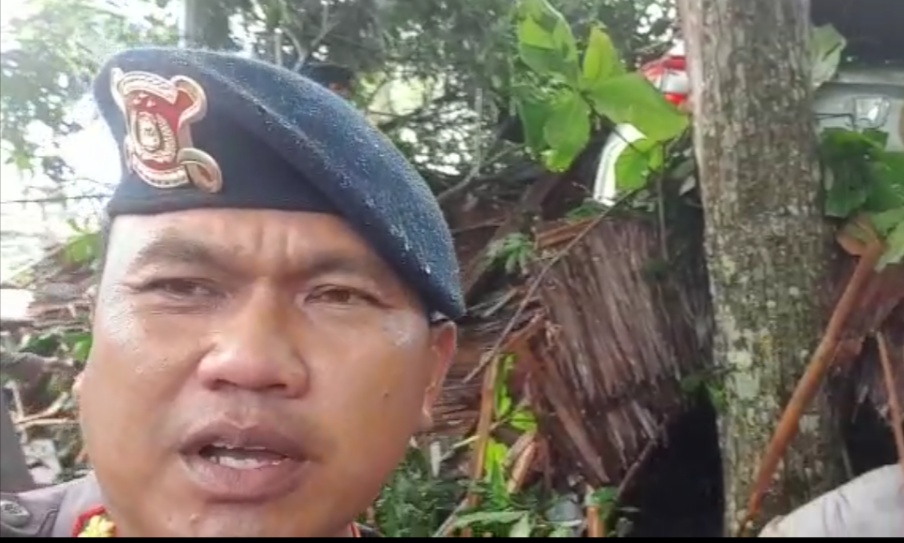 Video Penyelamatan Korban Tsunami Selat Sunda Oleh Komandan Brimob Pold Banten, Kombes Pol Reeza H, SIK