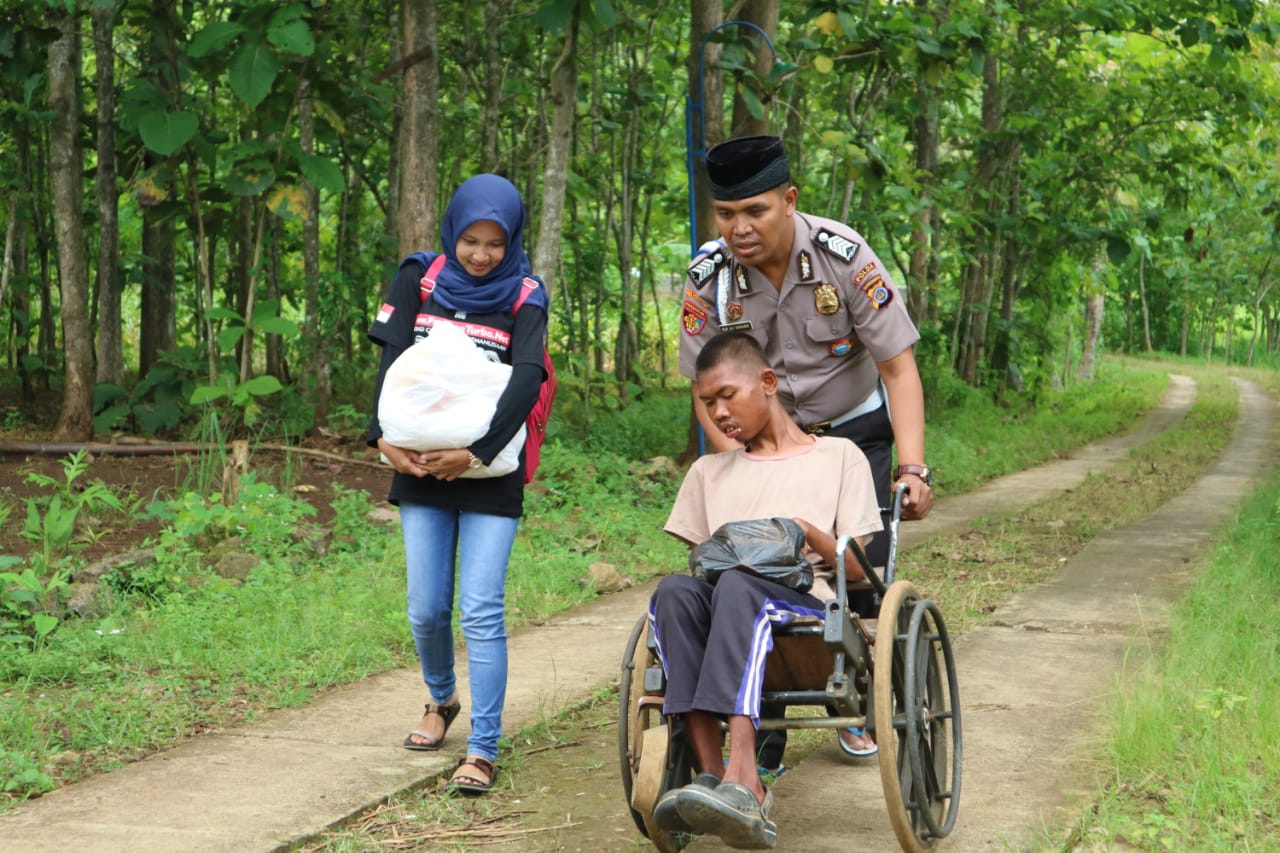 Walau Langkahmu Sebatas Dengan Kursi Roda.