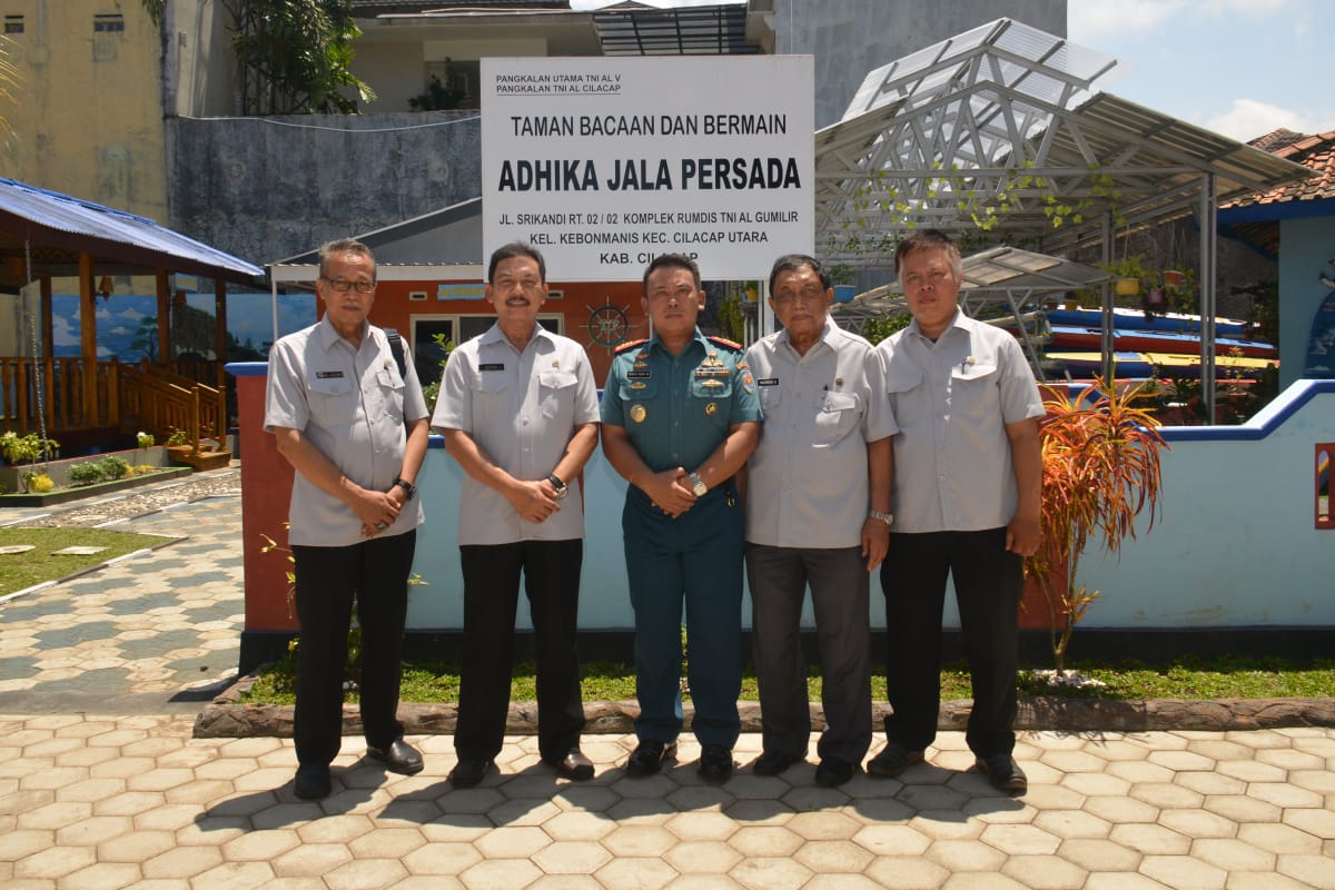 Kolam Sidat R.E. Martadinata Lanal Cilacap Terima Kunjungan Pengurus PPAL Pusat dan Majalah Jalasena