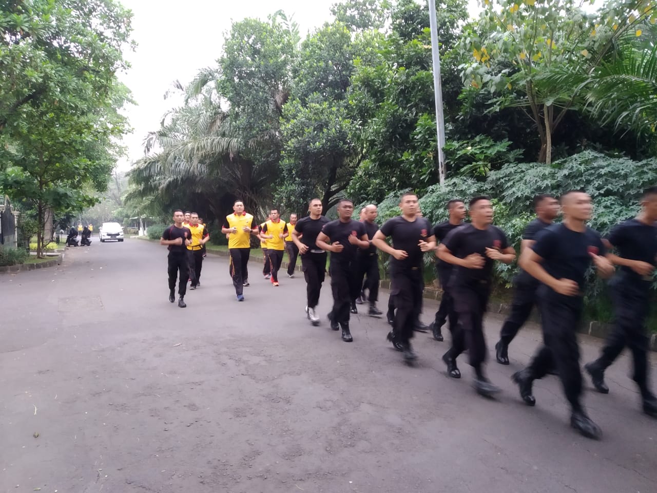 Polres Jakbar Gelar Olahraga Bersama Brimob Nusantara Sumatra Barat