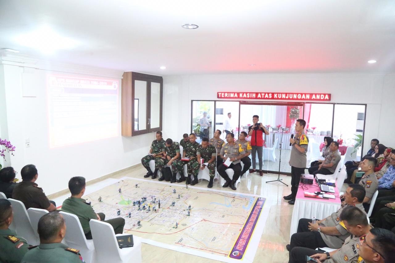 KAPOLRESTABES MEDAN ADAKAN RAPAT KOORDINASI PAM PEMILU 2019 SEKALIGUS BERBUKA PUASA