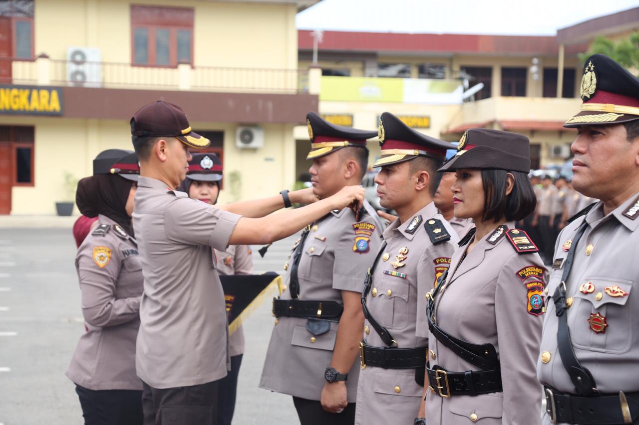Kapolrestabes Medan Pimpin Sertijab 6 Kapolsek Jajaran Restabes Medan