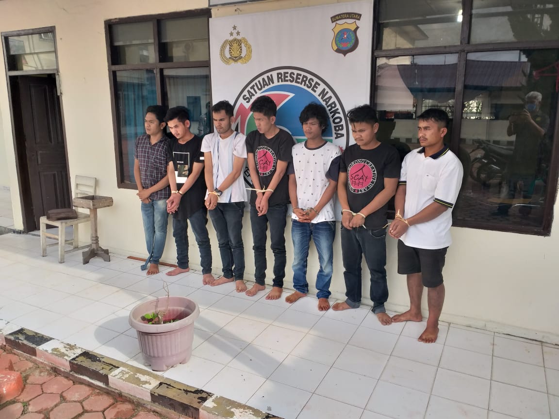 Saat Petugas Gabungan Patroli Antisipasi Kumpulan Massa,7 Orang Pengguna Narkoba Berhasil Ditangkap