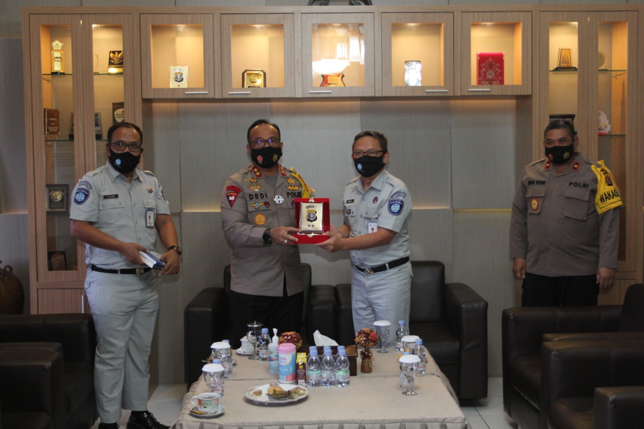 Perkuat Sinergitas Kapolda Terima Kunjungan Kepala Cabang Jasa Raharja Kalteng