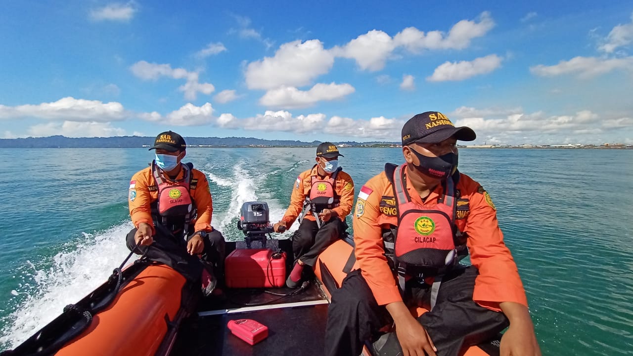 Hari Kedua Pemuda Tenggelam di Pantai Rawajarit Menganti, Cilacap, Tim SAR Gabungan Lanjutkan Pencarian