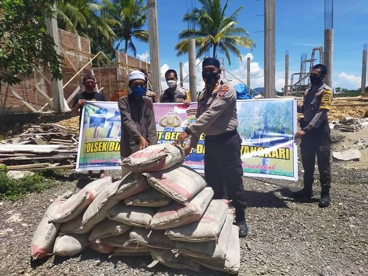 Polsek Biau Gelar Program Berhias “Bersedekah dengan Hati Ikhlas” di Masjid