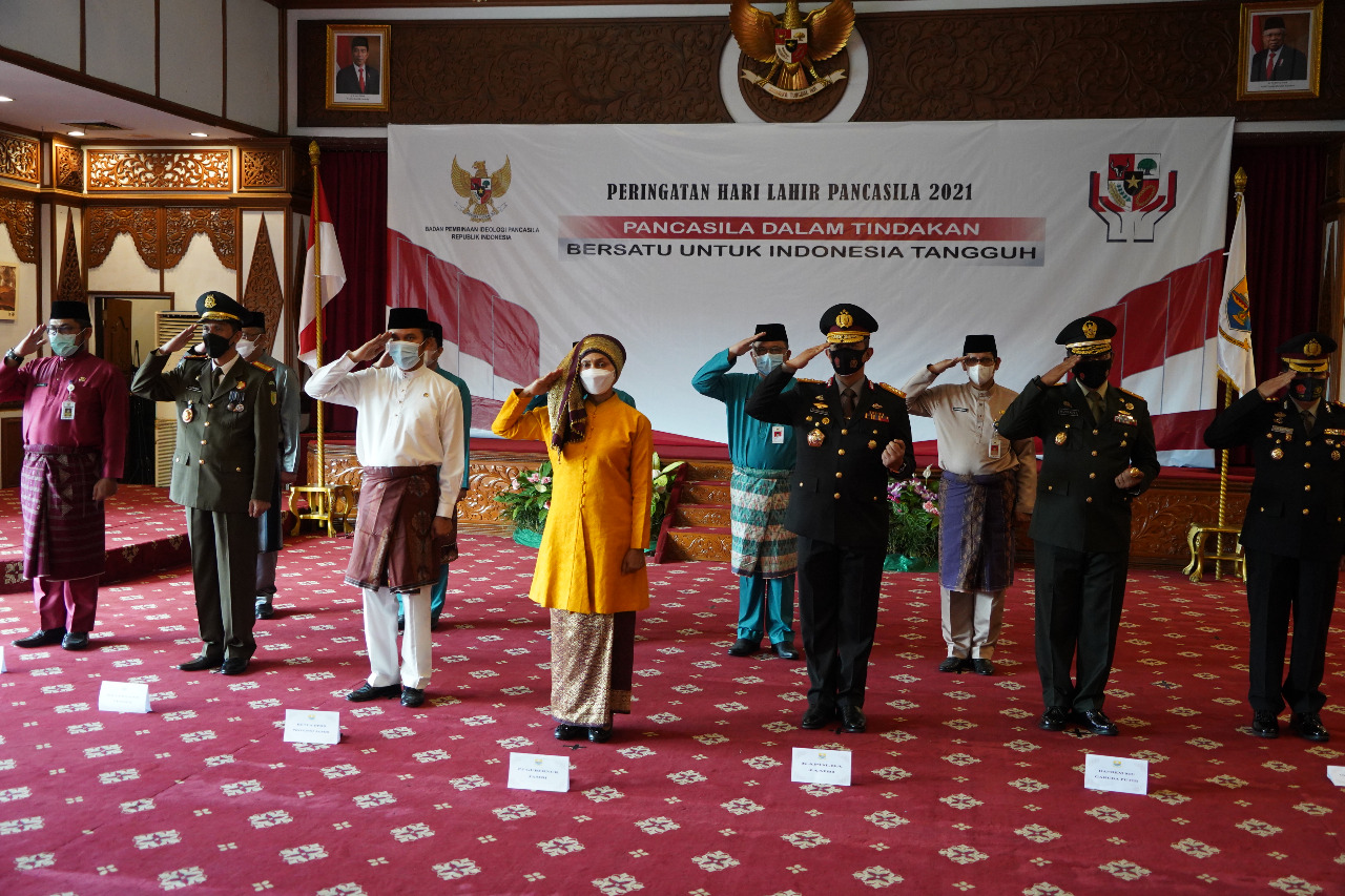 Danrem 042 Gapu Brigjen TNI M Zulkifli Ikuti Upacara Virtual Peringati Hari Lahir Pancasila