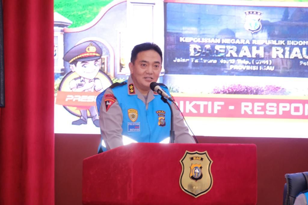 Tanda Tangani Pakta Integritas, Peserta Seleksi Polri Sumber Sarjana Dimulai. Kapolda Riau : Terapkan Skema dan Tahapan Seleksi Yang Terbaik.