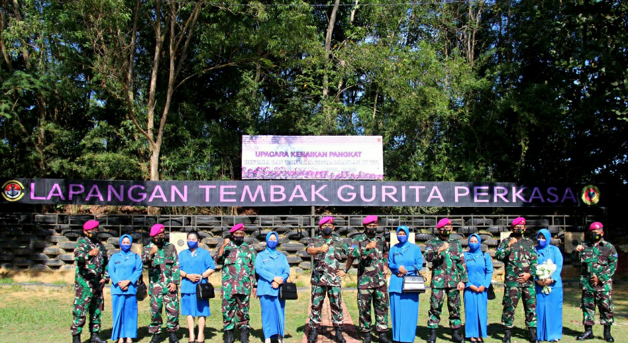 Yonmarhanlan IV Laksanakan Upacara Kenaikan Pangkat Bintara dan Tamtama