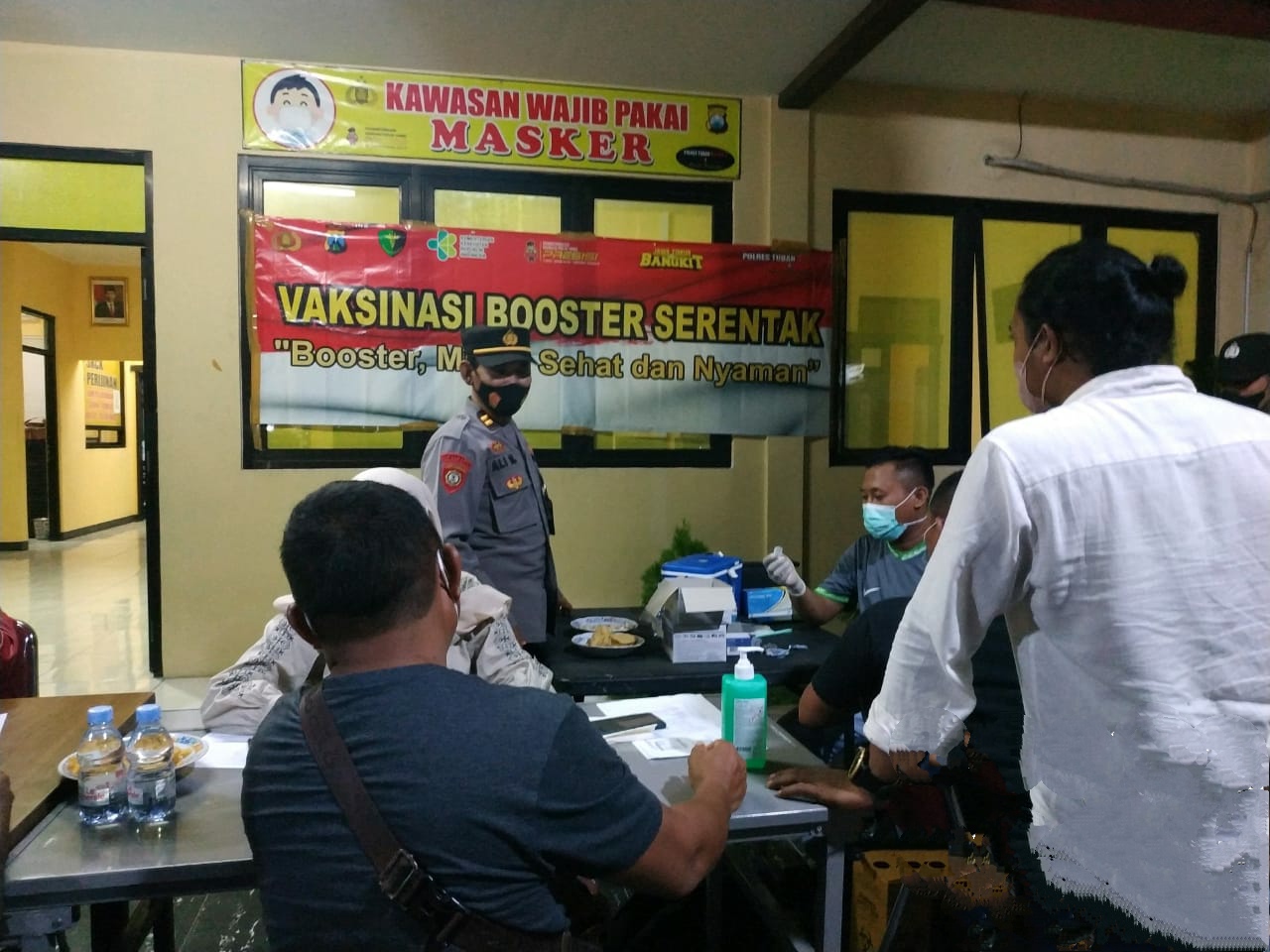 Akselerasi Vaksinasi, Polsek Widang Buka Gerai Vaksin Booster Kepada Masyarakat