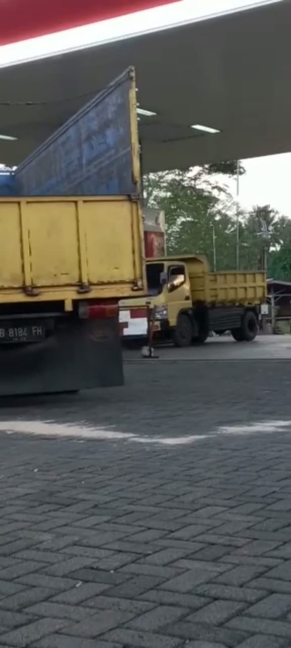 SPBU Mapanget Diduga Sarang Mafia Penimbunan BBM Bersubsidi.