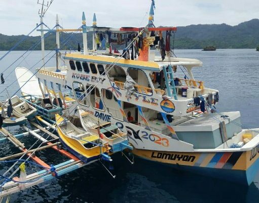 KP. Baladewa-8002 Tangkap Kapal Illegal Fishing asal Filipina di Laut Sulawesi