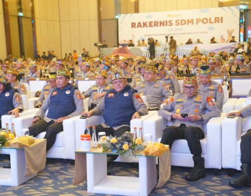 Kapolri Lantik Komite Olahraga Polri (KOP) 2024