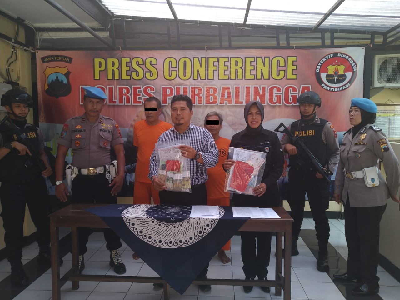 PicsArt_08-14-06.42.53