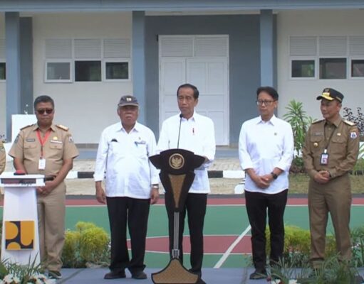 Presiden Jokowi Resmikan Rekonstruksi 147 Bangunan Pascagempa di Sulawesi Barat