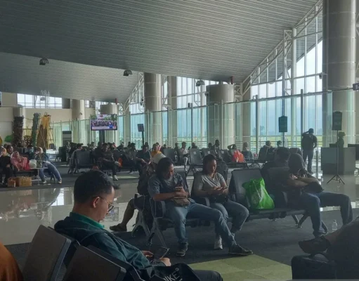 Dampak Erupsi Gunung Ruang Bandara Sam Ratulangi Tutup