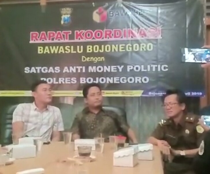 Tekan Money Politic, Bawaslu Rapat Kordinasi dengan Satgas Anti Money Politic Polres Bojonegoro
