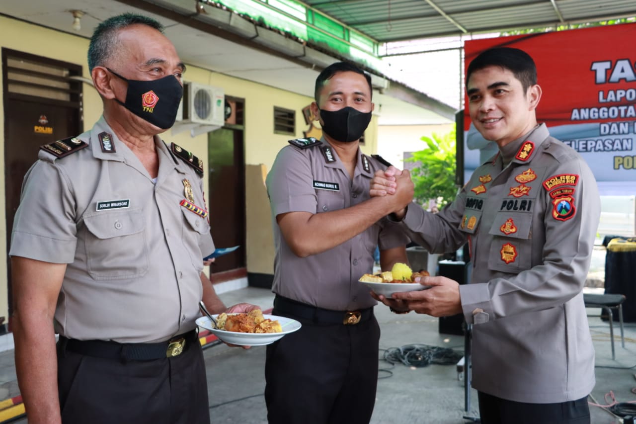 Tasyakuran Kenaikan Pangkat Dan Pelepasan Personil Purna Tugas Polresta Mojokerto