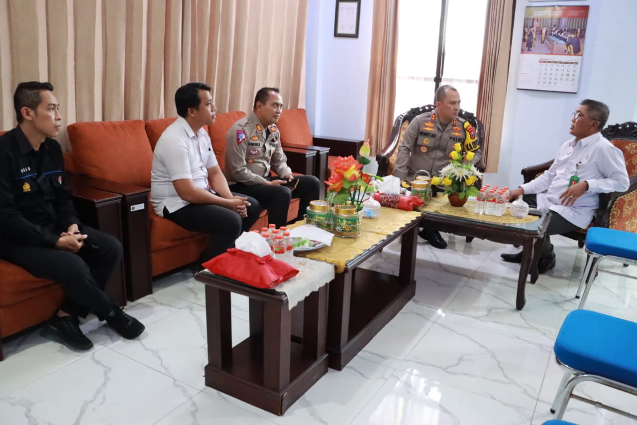 Jalin Komunikasi Menuju Polri Presisi, Kapolresta Mojokerto Silaturahmi dengan Ketua Pengadilan