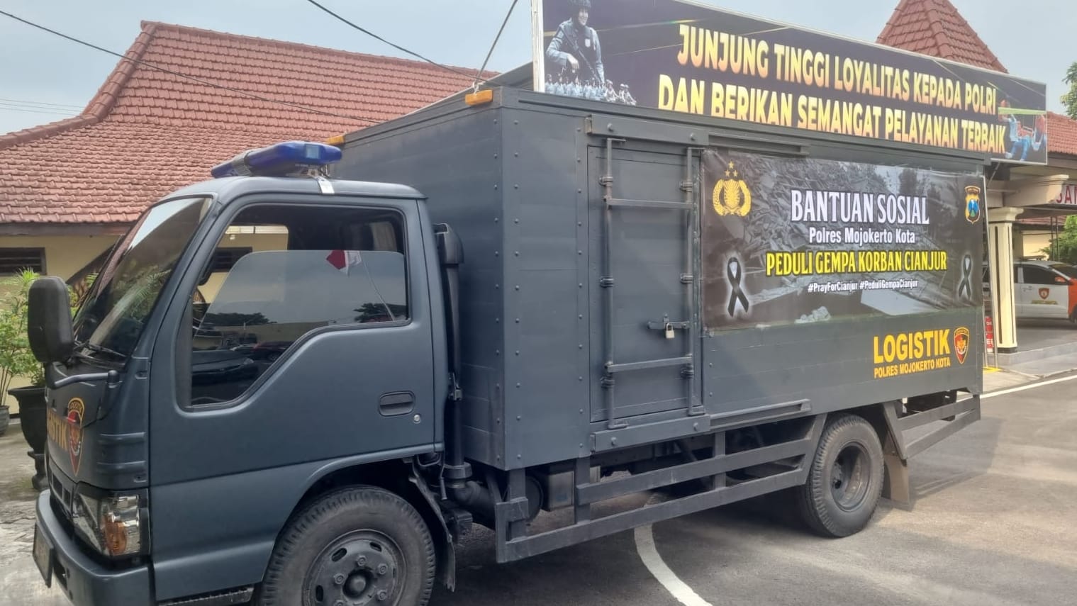 Peduli Korban Gempa Cianjur, Polresta Mojokerto Salurkan Bantuan Sosial