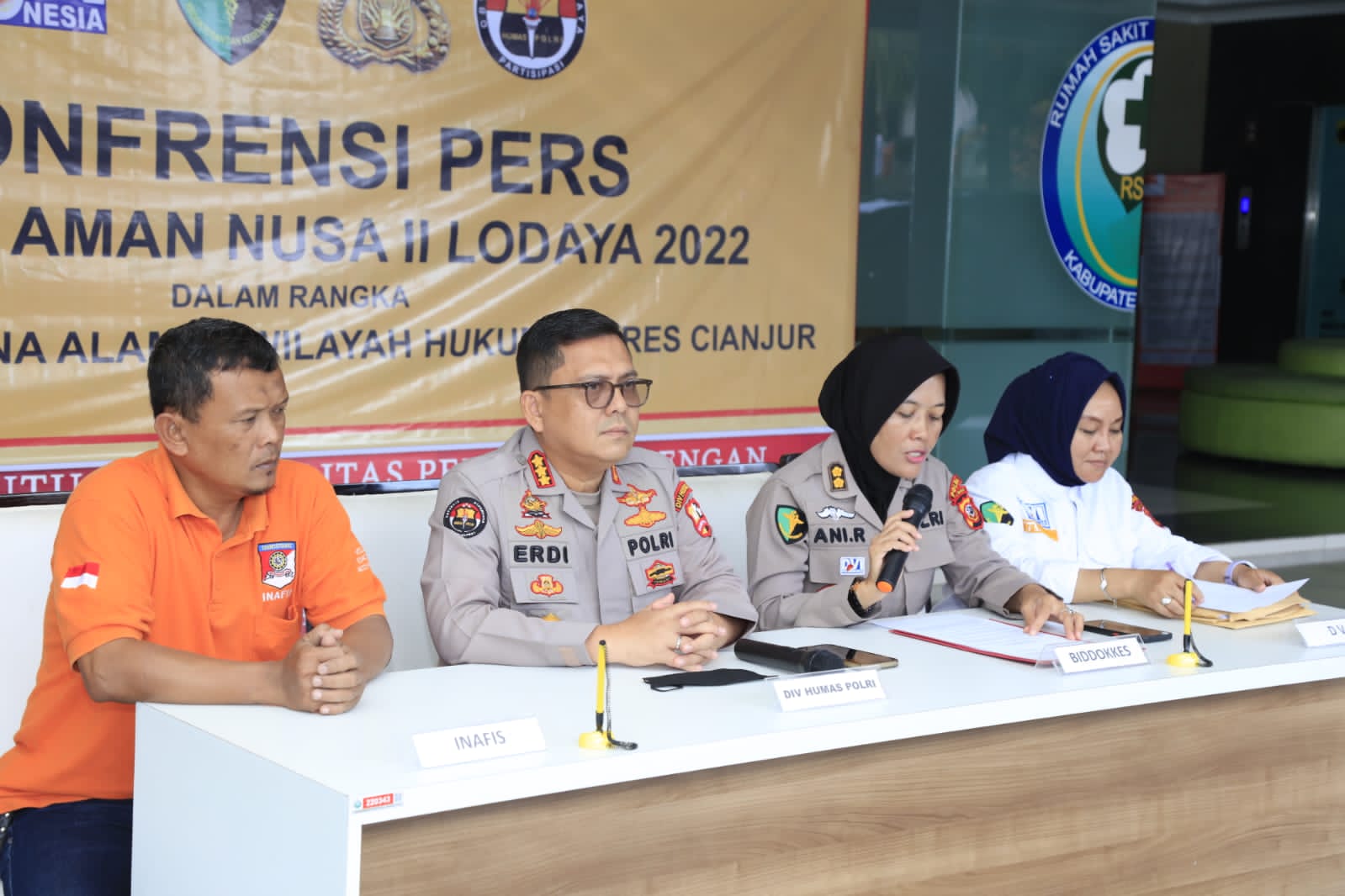 Tim DVI Polri Temukan 3 Jenazah , Satu Diantaranya Berhasil Diidentifikasi