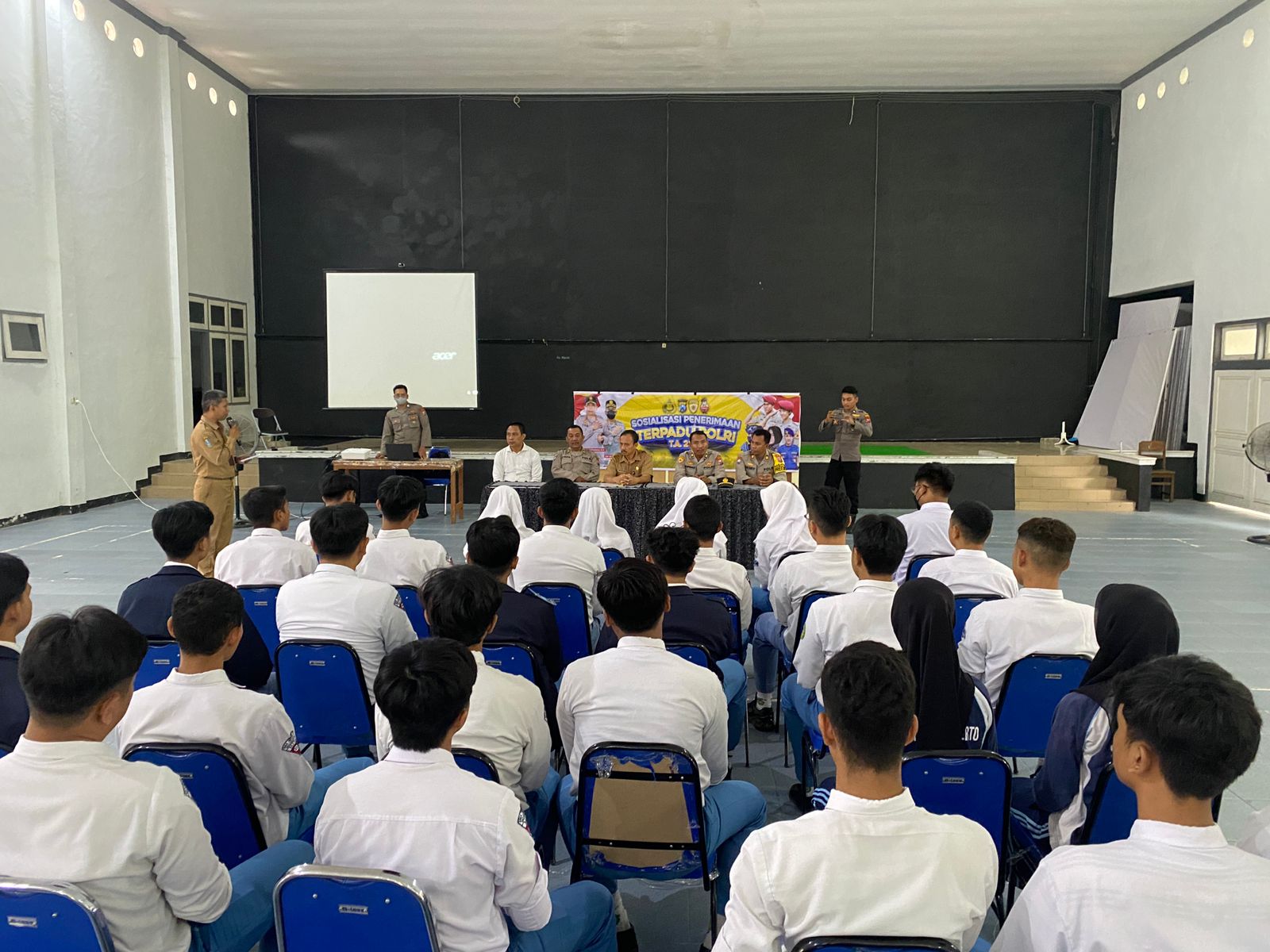 WhatsApp Image 2023-03-04 at 17.02.01