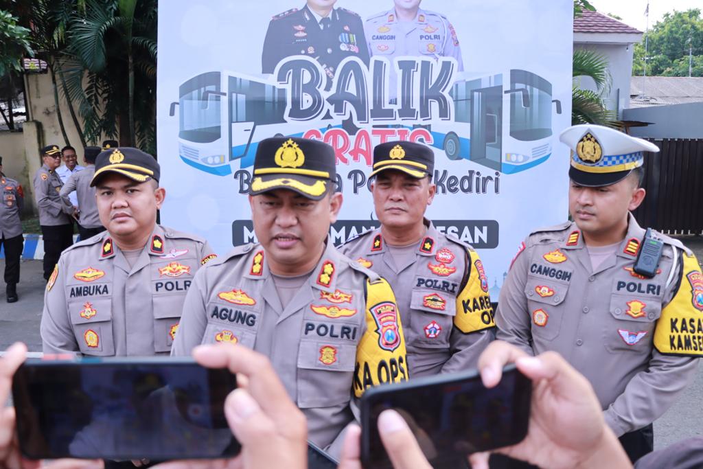 Polres Kediri Lepas 4 Bus Fasilitasi Balik Mudik Gratis ke Jakarta