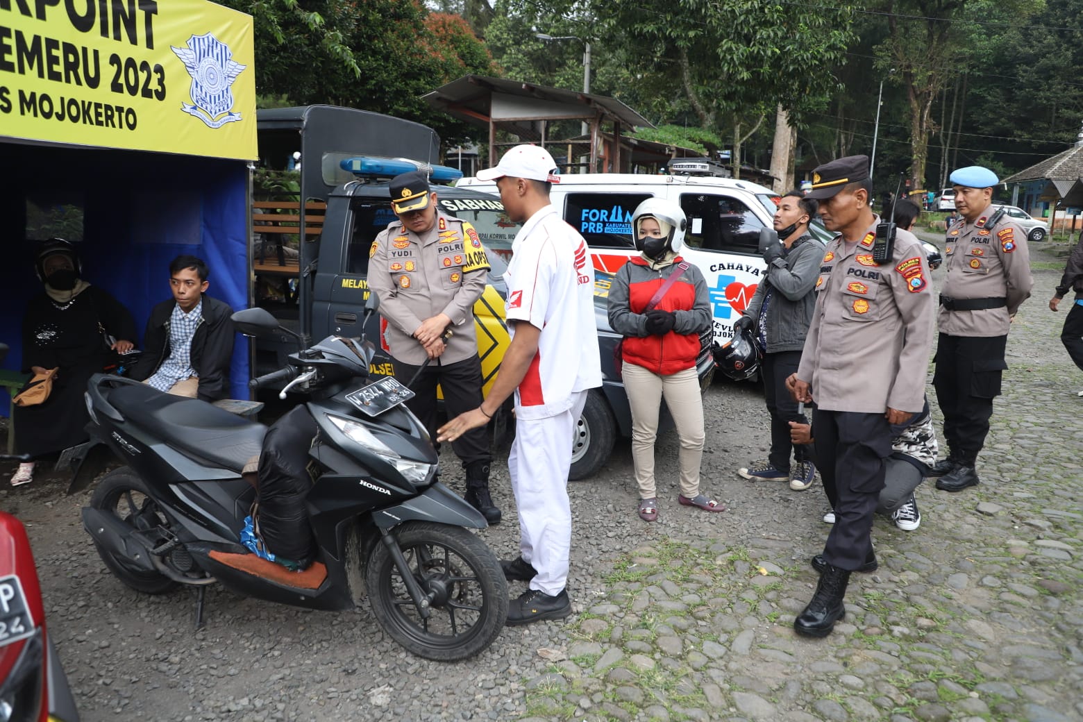 Polres Mojokerto Cegah Laka Pada Ops Ketupat Dengan Menyiapkan Pos Check Point