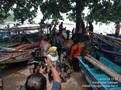 Ratusan Perahu Nelayan Rusak Berat Akibat Ombak BesarPolisi Himbau Nelayan Tidak Melaut