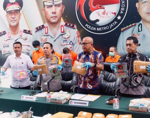 Ditresnarkoba Polda Metro Jaya Tangkap Pengedar Narkotika Jenis LSD Mirip Perangko