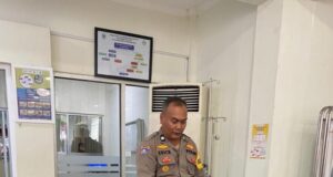 Bhabinkamtibmas Pengasinan Kegiatan Problem Solving Warga Bantu Amankan Pria Mengamuk