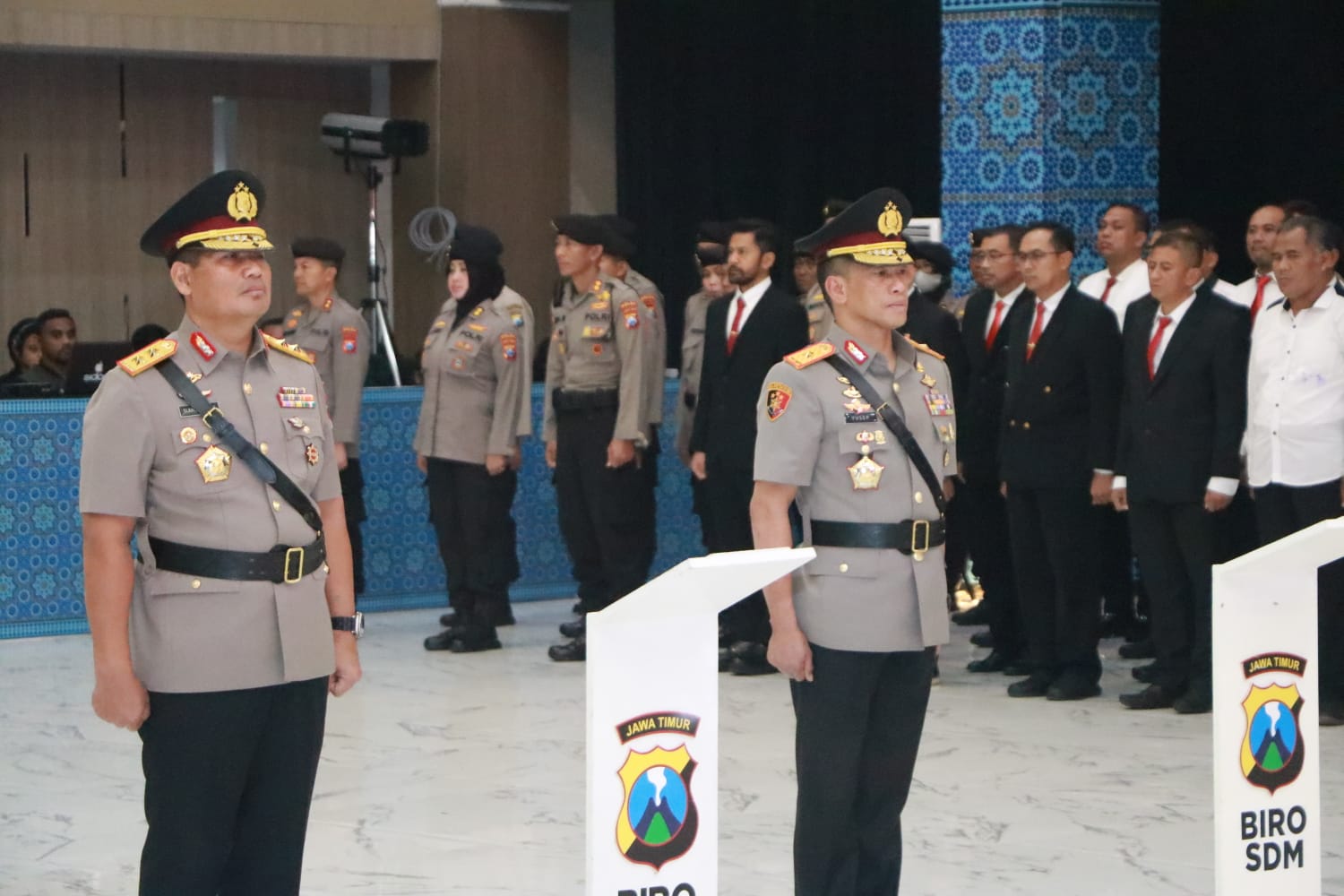 a931199f-160e-4ac8-8770-2b675a2754b3