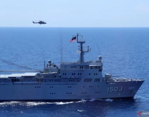 Dua Helikopter Angkatan Laut Kerajaan Malaysia Jatuh, 10 Awaknya Tewas