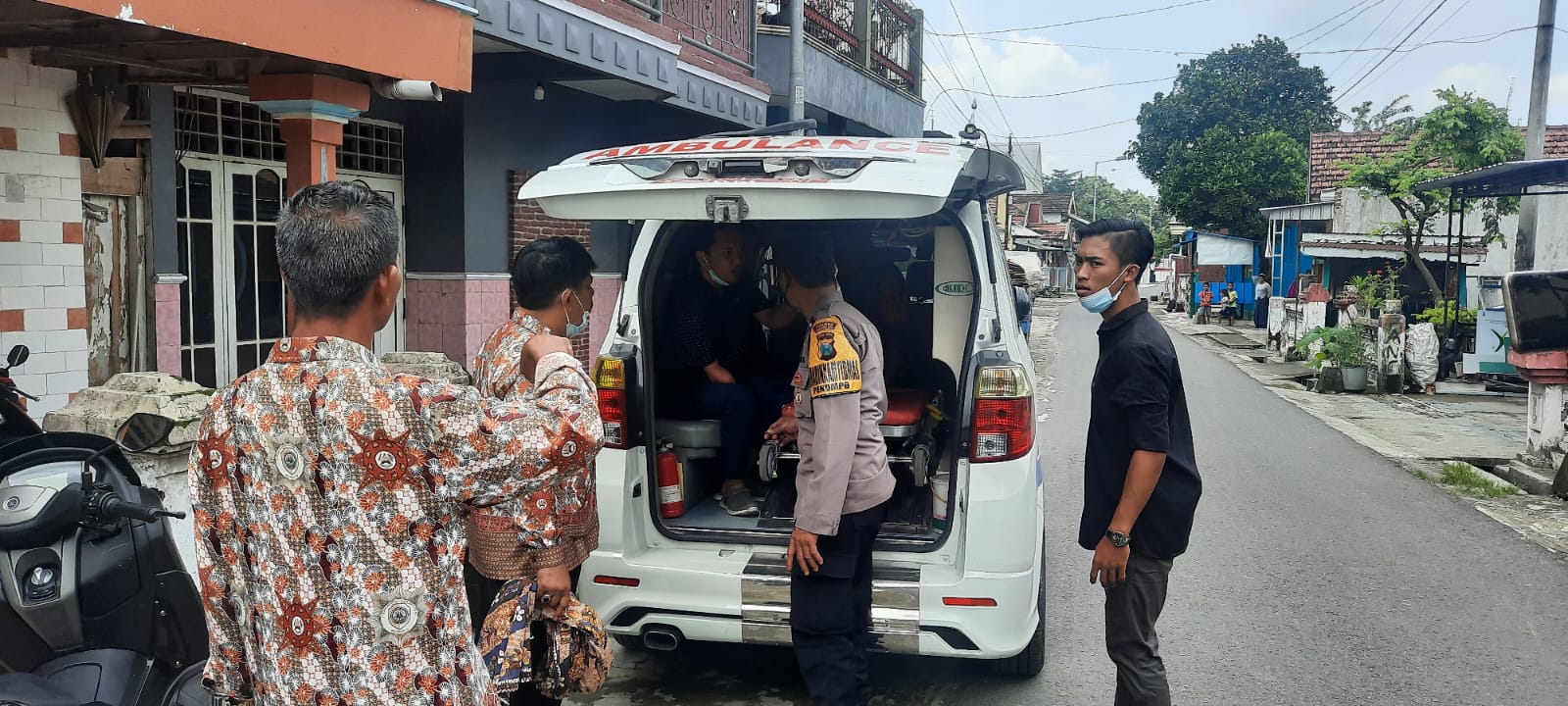 Sinergi TNI – Polri Bantu Evakuasi Orang Dengan Gangguan Jiwa (ODGJ)