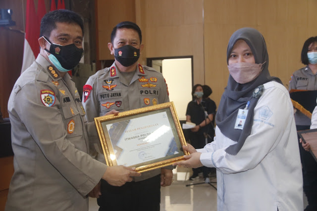 Apresiasi Kinerja Satuan Kerja, Polda Bali terima Penghargaan dari Kantor Pelayanan Perbendaharaan Negara (KPPN) Denpasar