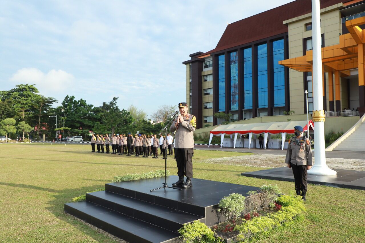 Pimpin Apel Perdana Dan Gelar Halal Bihalal, Kapolda Riau Irjen Moh Iqbal Kembali Gelorakan Semangat “Together We Are Strong