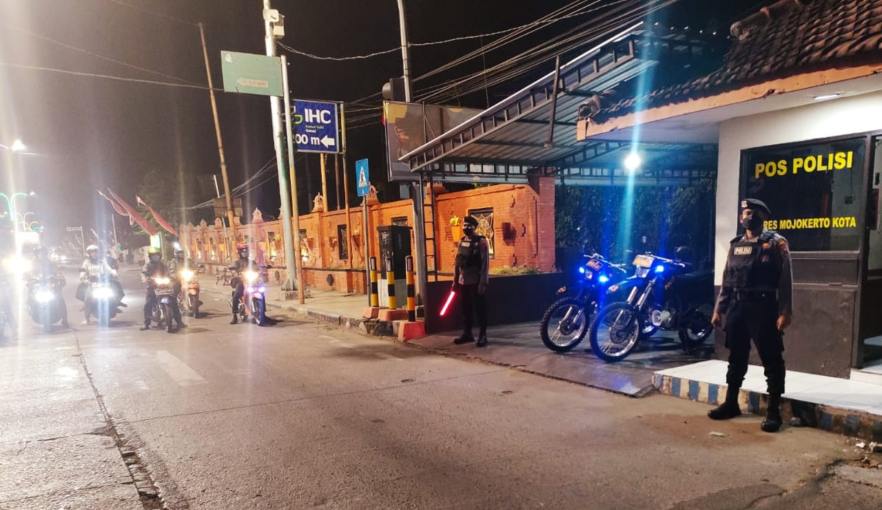 ea727a97-ad7a-46c6-ac37-28be77de519b