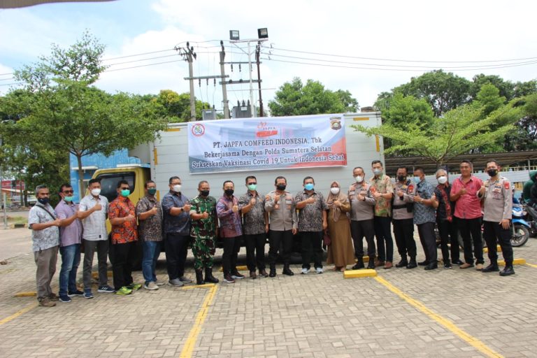 Kapolda Sumsel Menghadiri Vaksinasi Massal Serentak Secara Virtual Yang Dihadiri Kapolri Dari GOR BRI